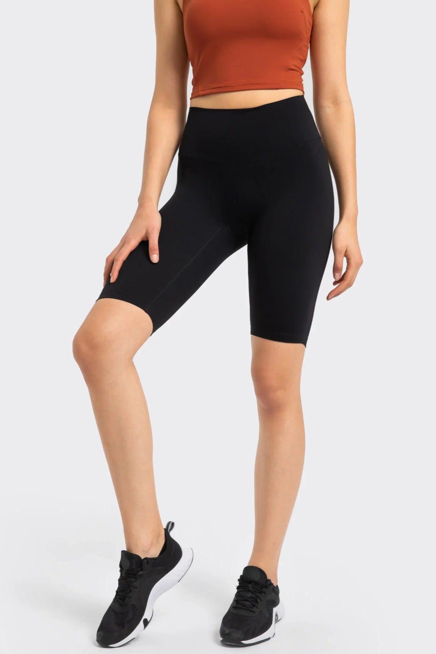 Short de sport taille haute rehaussant les hanches - Noir