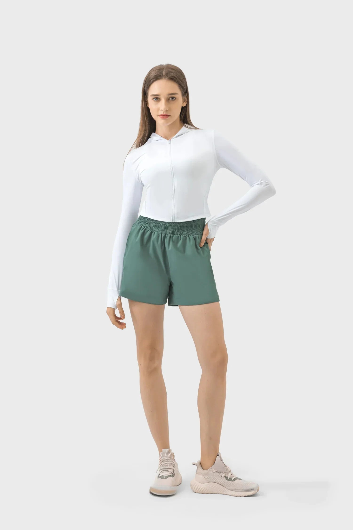 Yoga Fitness All Day Shorts-Grün