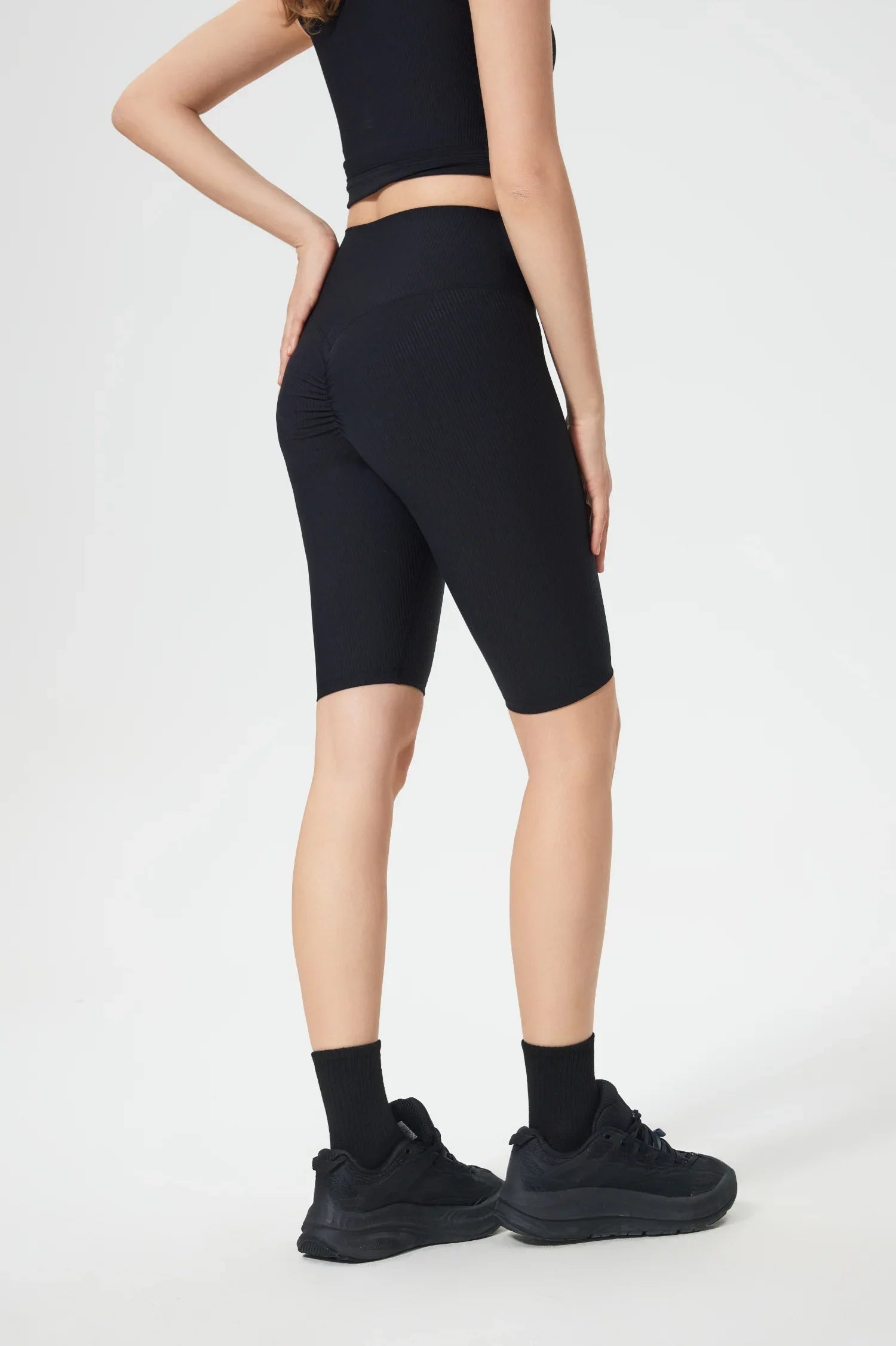 Short de fitness taille haute liftant les fesses - Noir