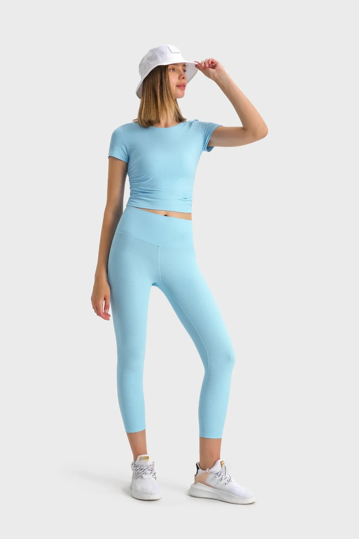Kurze Sport-Kurzarmshirts - Hellblau
