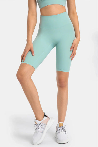 Short de sport taille haute rehaussant les hanches - Vert verre 