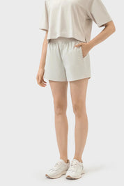 Yoga Fitness All Day Shorts-Eiweiß
