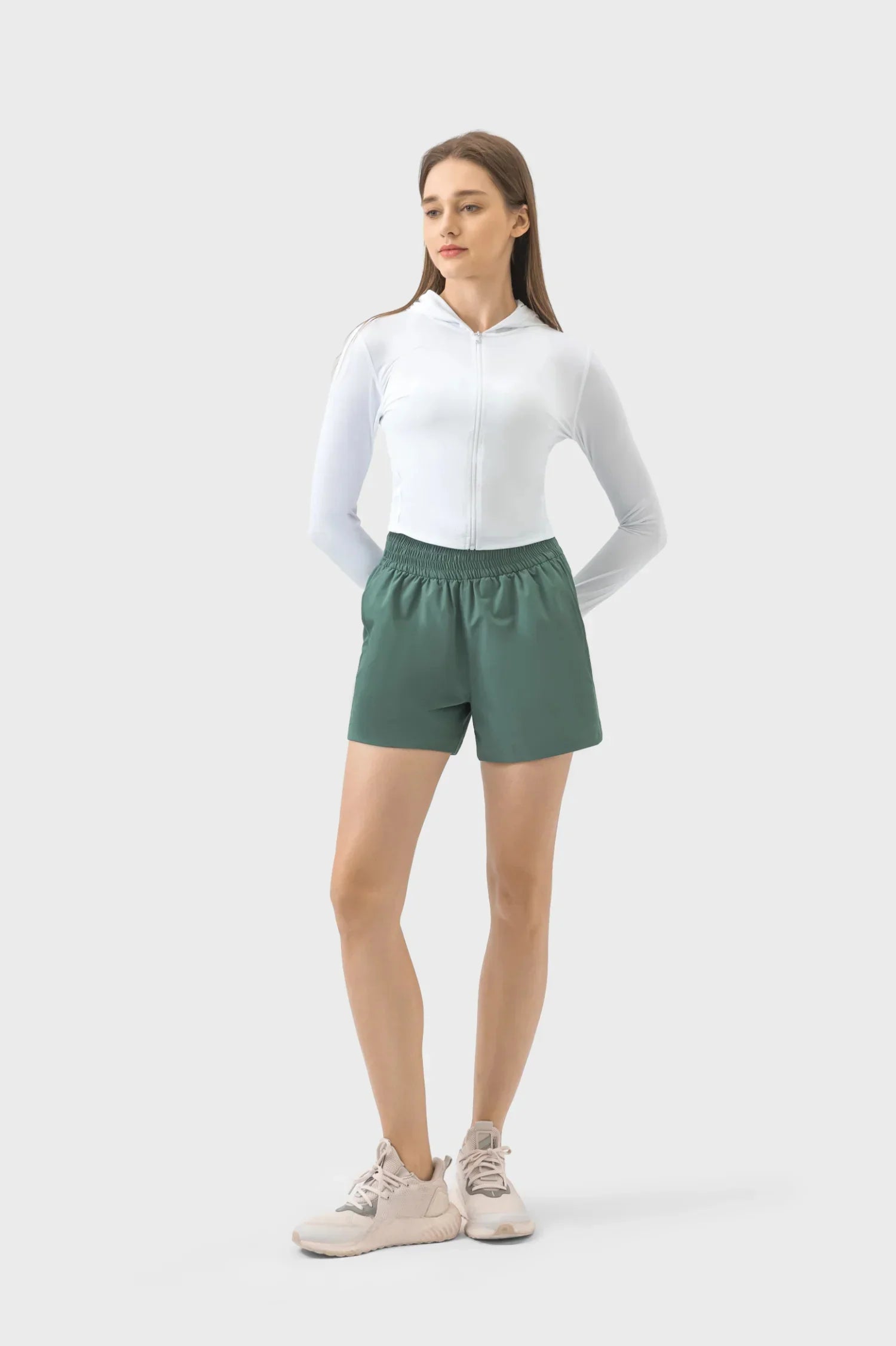 Yoga Fitness All Day Shorts-Grün